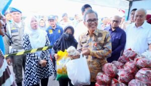 Penuhi Kebutuhan Pokok Masyarakat Hingga Pegawai Non ASN, Pemprov Sumsel Bersama BI dan BMPD Gelar Pasar Murah
