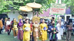 Semarak ‘Midang Bebuke’ Tradisi Unik Masyarakat Kayuagung di Hari Raya