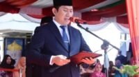 Popo Ali Terima Penghargaan dari Kepala Badan Pengembangan dan Pembinaan Bahasa Menteri Dikbudristek RI
