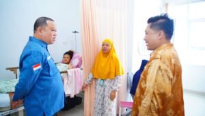 Kunjungi RSUD BayLen, Pj Bupati Sandi Cek Pelayanan, Sarana dan Prasarana