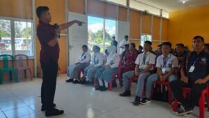 Imigrasi Putussibau Lakukan Pengenalan Keimigrasian