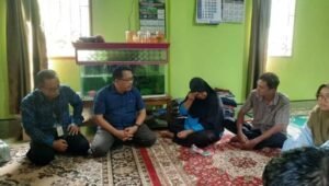 PT OKI Pulp and Paper Serahkan Sejumlah Santunan Kepada Keluarga Ari Prabowo