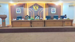 Wakil Bupati Batanghari Hadiri Sidang Paripurna DPRD Bahas Laporan Keuangan Daerah Tahun 2023