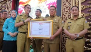 Penghargaan Lomba Kelurahan 2024, Ratu Dewa Sebut Lurah Berprestasi Berpeluang Naik Jabatan