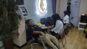 Peduli Kesehatan, Dharma Wanita KSOP Kelas 1 Palembang Gandeng PMI Palembang Cek Kesehatan dan Donor Darah
