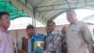Bupati Sergai Darma Wijaya Dorong Peningkatan Produksi Padi Melalui Bantuan Benih dan Pupuk NPK