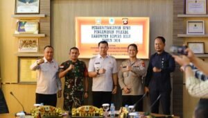 Bupati Kapuas Hulu Tandatangani NPHD Pengamanan Pilkada