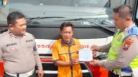 ‘Bandel’ Terobos Traffic Light di Tulungagung, Bus Harapan Jaya Ditilang Polisi