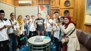 Bangun Koordinasi, Tim Relawan Wilayah Setempat (RW-S) Kunjungi Herman Deru 