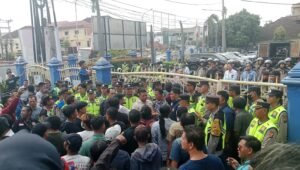 Ombudsman Sumsel Didemo Massa