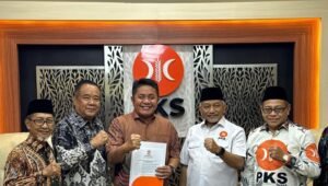 Presiden PKS Serahkan SK Bacagub dan Bacawagub Sumsel ke Herman Deru dan Cik Ujang