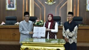 DPRD dan Pemkab Kabupaten Batanghari Gelar Rapat Paripurna Penyampaian Keputusan terhadap LKPD Tahun Anggaran 2023