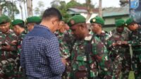 Antisipasi Judi Online di Kalangan Anggota, PasiIntel Kodim 1206 Putussibau Cek Handphone Prajurit