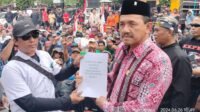 Ribuan Massa Almasta Geruduk Gedung DPRD Tulungagung, Dorong Wakil Rakyat Usulkan Pj Bupati Diganti