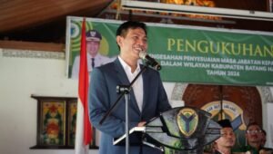 Bupati Fadhil Mengukuhkan Penyesuaian Masa Jabatan Kepala Desa di Wilayah Kabupaten Batanghari
