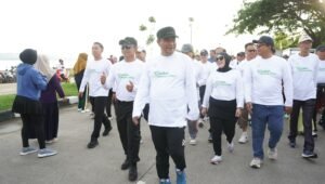 Jalan Santai dan Gerakan Menanam Pohon, Perkuat Kolaborasi Peduli Lingkungan