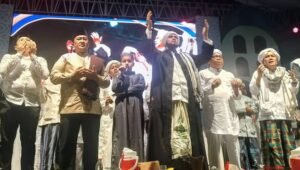 Ribuan Jamaah Kumandangkan Sholawat Bersama Al Habib Syech bin Abdul Qadir Assegaf