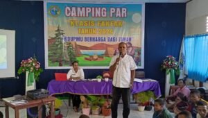Gelar Kemping Par Peringati Hari Doa Anak Sedunia, DP3AP2KB Fakfak Hadir Berikan Materi