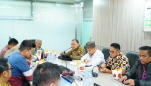 Pj Bupati Sandi Fahlepi Kebut Realisasi Tata Kelola Sumur Minyak Warga di Muba