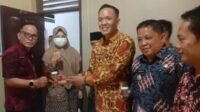 Perangkat Pemerintah se-Kecamatan Muara Beliti Tes Urine 