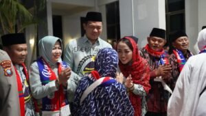 Bupati Kapuas Hulu Sambut Kepulangan Jama’ah Haji di Asrama Haji Batam
