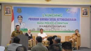 Pemkab Kapuas Komitmen Dukung Program Jaminan Sosial Ketenagakerjaan Bagi Pekerja Rentan