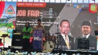 Bupati Untung Tamsil Buka Pameran Bursa Job Fair Dan Reuni Akbar SMK Yapis Fakfak Ke -46 Tahun