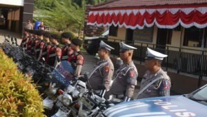 Polres Kapuas Hulu Gelar Apel Pasukan dalam Rangka Ops Kepolisian Terpusat Patuh Kapuas 2024