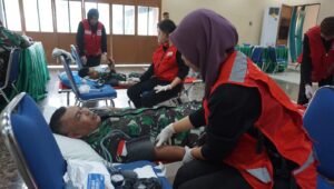 Peringati HUT Kodam XII/Tanjungpura ke-66, Kodim 1206/Putussibau Gelar Bakti Sosial Donor Darah
