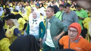 Ribuan Emak-Emak Sako Senam Bersama Ratu Dewa