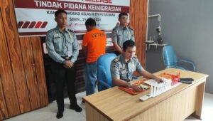 Imigrasi Putussibau Serahkan Satu WNA ke Kejaksaan Negeri Kapuas Hulu, Ini Perkaranya