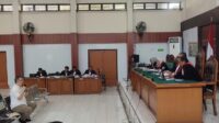 Dalam Persidangan Sehari Usai Ditetapkan Tersangka HZ Diminta Mundur Sebagai Ketua Koni Sumsel oleh HD