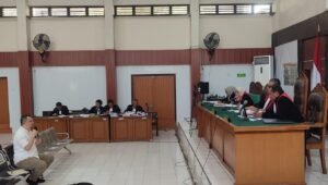 Dalam Persidangan Sehari Usai Ditetapkan Tersangka HZ Diminta Mundur Sebagai Ketua Koni Sumsel oleh HD