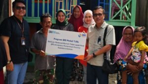 HUT Sumsel ke 78 Tahun, BRI Kanca Palembang A Rivai Sumbang Bantuan Renovasi 2 Unit Rumah Tidak Layak Huni