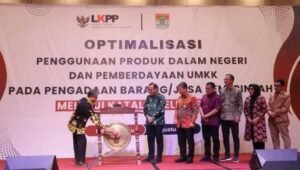 Asisten I Hadiri Optimalisasi Penggunaan Produk dan Pemberdayaan UMKK