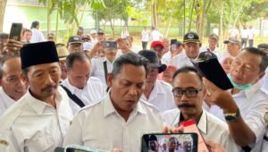 Ratusan Massa Perangkat Desa Geruduk Kantor DPMD Tulungagung, Ada Apa?