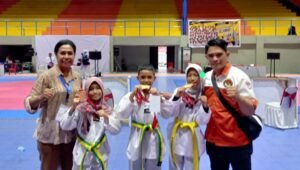 Tiga Atlit BTC Polres Fakfak Raih Juara Open Tournament Taekwondo Kapolres Mimika Cup