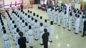 Bupati Fakfak Untung Tamsil Kukuhkan 80 Anggota Paskibra