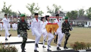Upacara Penurunan Sang Merah Putih Selesai, Paskibraka Muba Sukses Jalankan Tugasnya