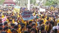 Demokrasi di Ujung Tanduk, Mahasiswa Sumsel Desak DPR Tolak RUU Pilkada 