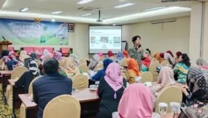 Pelatihan Daur Ulang Sampah, DLH Kota Malang Berikan Bekal Penting Kepada Masyarakat