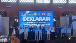 Slamet-Alfi Deklarasikan Diri, Dihadiri Ribuan Pendukung