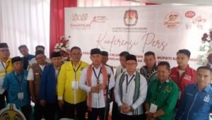 Pilkada Kapuas Hulu, Pasangan Wahyu-Wawa Mendaftar ke KPU