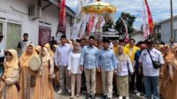 Kenakan Kemeja Biru Muda, Paslon Gabah Resmi Daftar di KPU Tulungagung