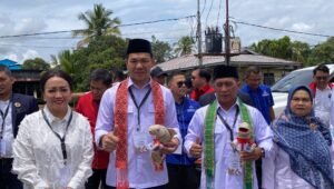 Pilkada Kapuas Hulu, Pasangan Calon SIKAD Mendaftar ke KPU