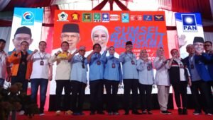 Arak-Arakan Berbagai Pakaian Adat dan Kesenian Tradisional Warnai Deklarasi ‘Matahati’