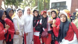Sapa Masyarakat Kota Palembang, Finda dan Nandriani ikuti Senam Sehat di Kambang Iwak
