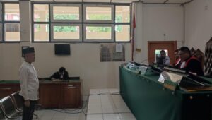 Korupsi Anggaran Imam Masjid se Kecamatan Lempuing Jaya Latu Unra Divonis 2 Tahun Bui