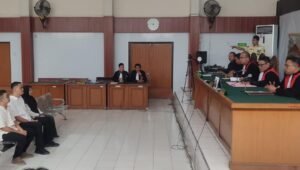 Terbitkan Sertifikat Kawasan Hutan Lindung Gunung Dempo 3 Terdakwa Pegawai BPN Pagar Alam Jalani Sidang Perdana