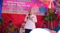 Bupati Musi Rawas Serahkan Ambulans kepada Masyarakat Desa Remayu